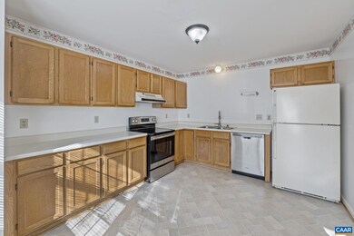 1248 Gazebo Ct, Charlottesville, VA 22901 - photo 6