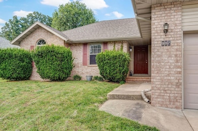 3-web-or-mls-907 West Turnberry Blvd-3