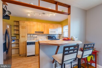 8645 Black Oak Rd, Parkville, MD 21234 - photo 7