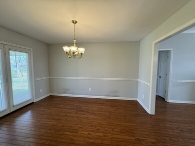 227 Megan Cir, Shelbyville, TN 37160 - photo 5