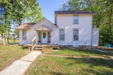 619 W 4th St, Lawrence, KS 66044 - photo 7
