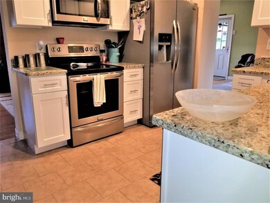 2674 Glasgow Ave, Newark, DE 19702 - photo 4