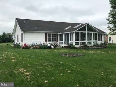 306 Rose Ann Dr, Chambersburg, PA 17201 - photo 4