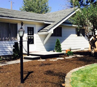 1348 NE Thompson Dr, Bend, OR 97701 - photo 3