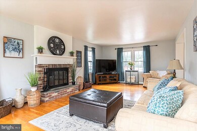 3776 Pickertown Rd, Chalfont, PA 18914 - photo 2