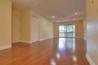 South Landing Condominiums unit 11, Quincy, MA 02169 - photo 2