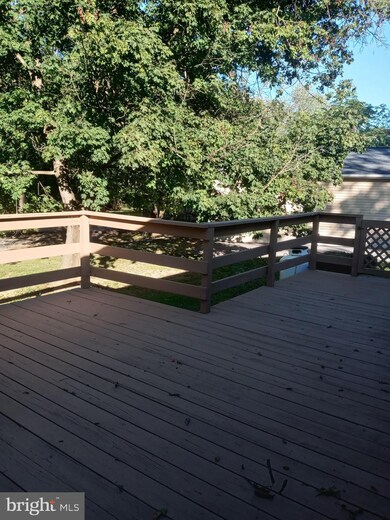 1075 Hyslip Ford Rd, Bunker Hill, WV 25413 - photo 3