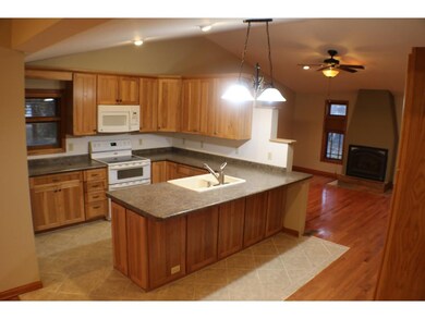 Breakfast bar to have that quick oatmeal or cup of