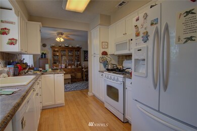 unlisted-address, Longview, WA 98632 - photo 4