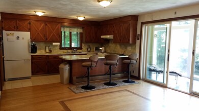 140 Huntsbridge Rd, North Attleboro, MA 02760 - photo 5