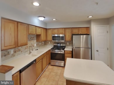 9851 Bayline Cir, Owings Mills, MD 21117 - photo 6