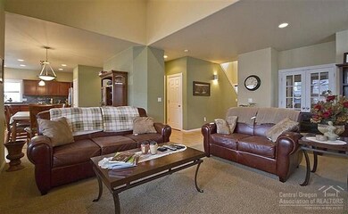 19522 Meadowbrook Dr, Bend, OR 97702 - photo 3