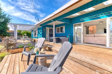 611 Crystal Beach Rd, Point Roberts, WA 98281 - photo 4