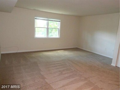 5914 Mayflower Ct, Alexandria, VA 22312 - photo 6