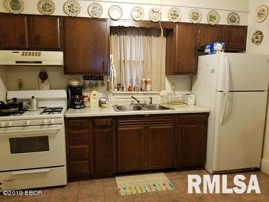 200 E Dayton St, Harrisburg, IL 62946 - photo 5