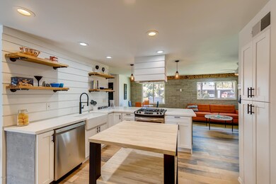 44 W Palmdale Drive Tempe AZ-large-006-0