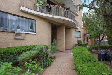 147-26 Roosevelt Ave unit L1, Flushing, NY 11354 - photo 2