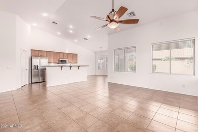 2092 E Jade Dr_4