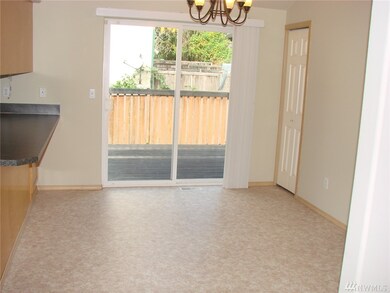 2350 Carnation Ct, Port Orchard, WA 98366 - photo 4