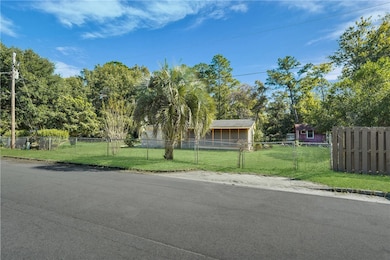 1106 Alabama St, Darien, GA 31305 - photo 2