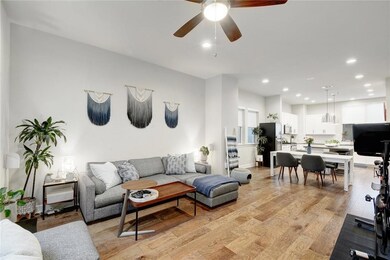 4405 Swift Path unit 17, Austin, TX 78741 - photo 3