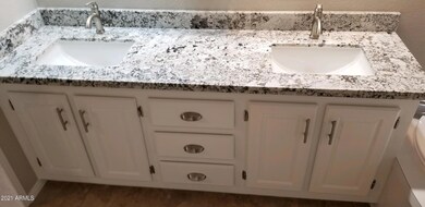 Master Vanity