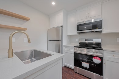 17331 Red Oak Dr unit 36, Houston, TX 77090 - photo 2