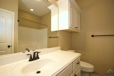 5027 Shiloh Ridge Dr, Tyler, TX 75703 - photo 3