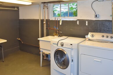 1721 Jenkinson Ct, Waukegan, IL 60085 - photo 6