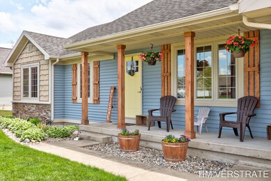 916 Fairwood Ct, Jenison-39