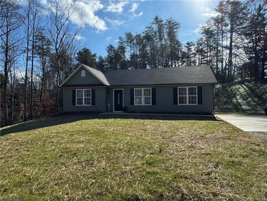 1145 Luke St, King, NC 27021 - photo 3