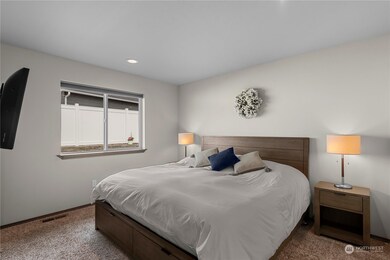 1110 S Nevada Ave, East Wenatchee, WA 98802 - photo 6