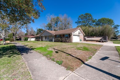 4961 Lofty Pines Cir E, Jacksonville, FL 32210 - photo 3