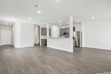 10119 Carnelian Cove, San Antonio, TX 78245 - photo 5