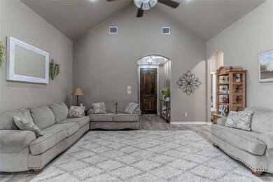 3211 Arrow Creek Dr, Granbury, TX 76049 - photo 3