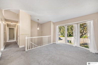 3105 Mirror Cir, Bellevue, NE 68123 - photo 3