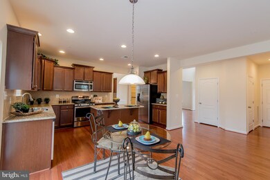 2206 Viola Ln, Gambrills, MD 21054 - photo 3