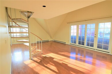 11 Catherine St unit A, Newport, RI 02840 - photo 3
