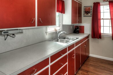 Plenty of cupboards!