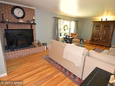 293 Fairhaven Rd, Tracys Landing, MD 20779 - photo 2