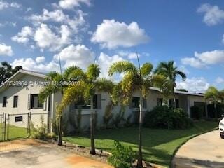 734 SW 4th Ave, Hallandale Beach, FL 33009 - photo 4