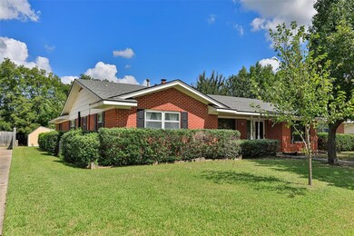 700 Aspen Rd, Gainesville, TX 76240 - photo 5