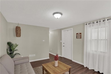 603 Hurricane St, Franklin, IN 46131 - photo 6