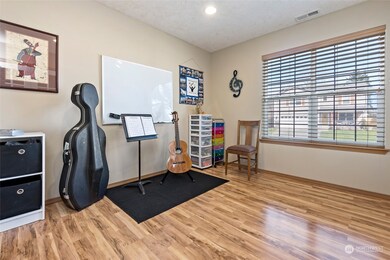 11614 209th St E, Graham, WA 98338 - photo 5