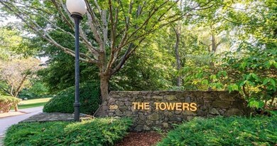 250 Hammond Pond Pkwy unit 812N, Chestnut Hill, MA 02467 - photo 2