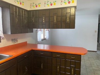 1405 E 29th St, Marshfield, WI 54449 - photo 4