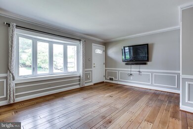 410 Yeonas Dr SW, Vienna, VA 22180 - photo 3