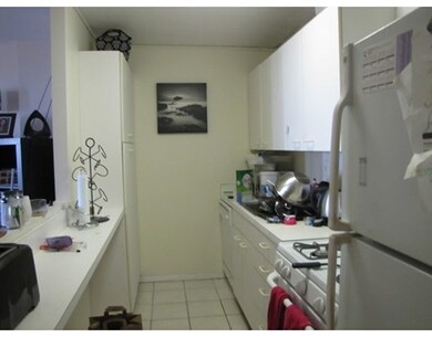 9 Hawthorne Place unit 16K, Boston, MA 02114 - photo 3