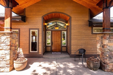 7-web-or-mls-1376 N Constellation Dr Ben