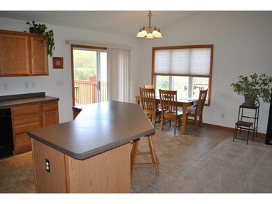 690 E Countryside Dr, Evansville, WI 53536 - photo 5